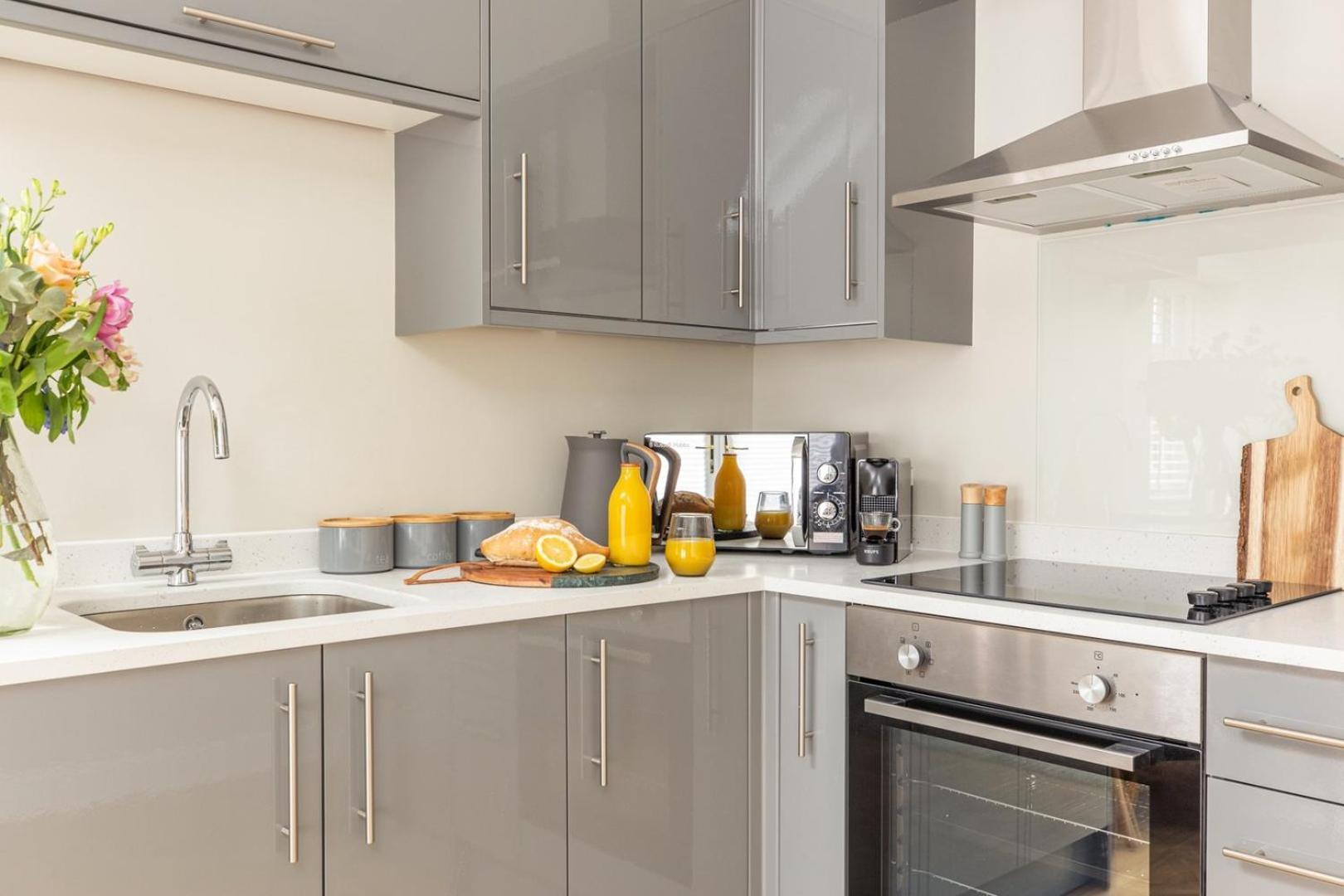 Cohost Partners | Close To City Centre | One Br! Cardiff Eksteriør bilde